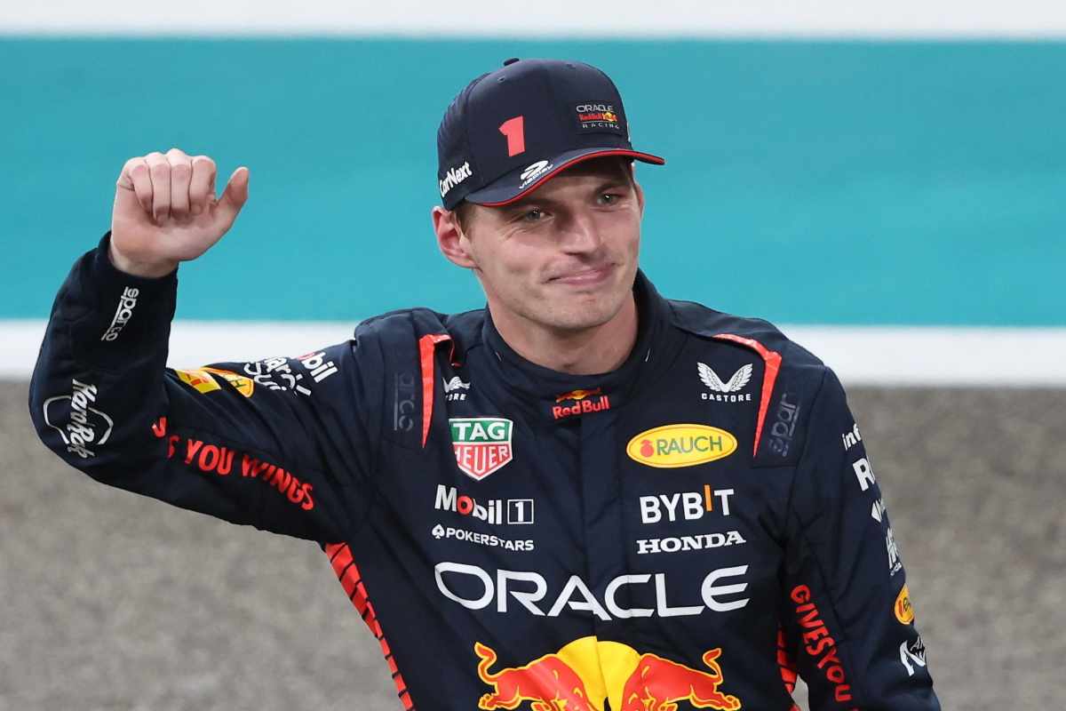 Record giri in testa Verstappen