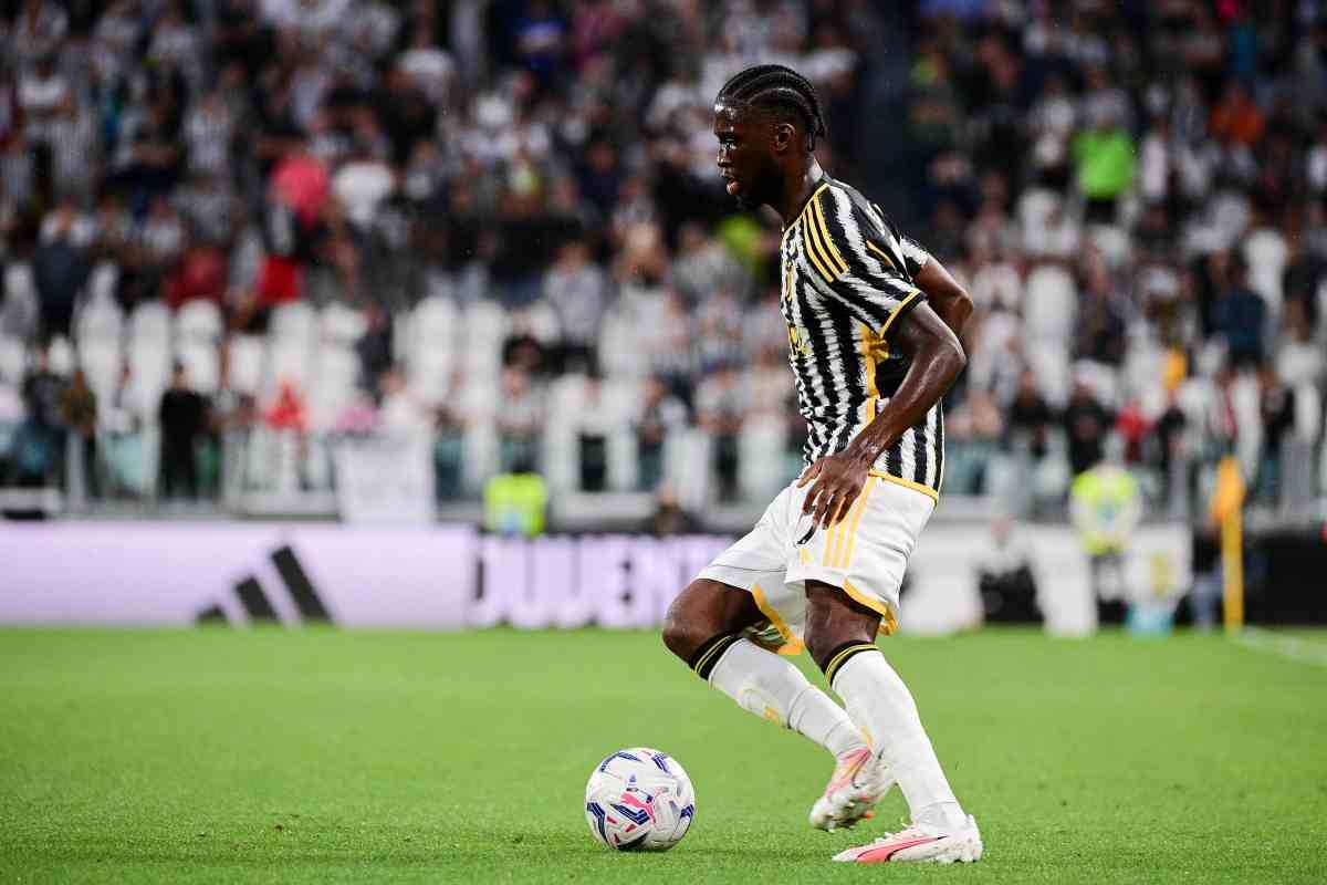 Juventus Iling-Junior addio Tottenham Fulham