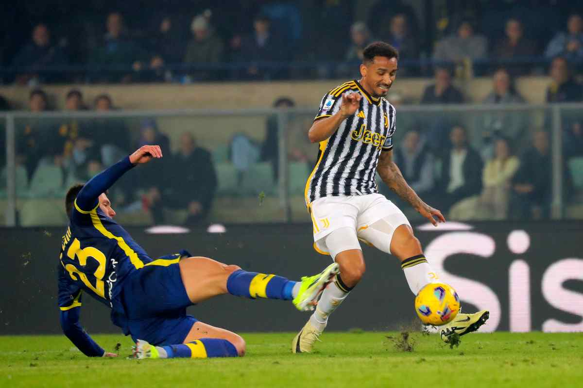 Infortunio per Danilo in Verona - Juventus