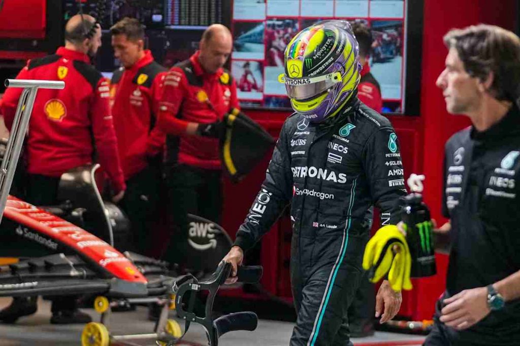 Hamilton in Ferrari dal 2025
