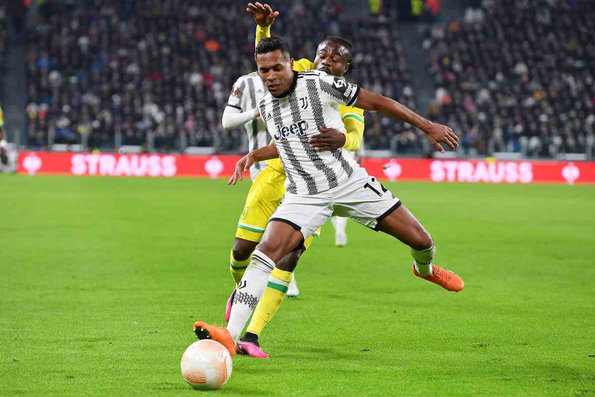 Alex Sandro firma, svolta Juve!