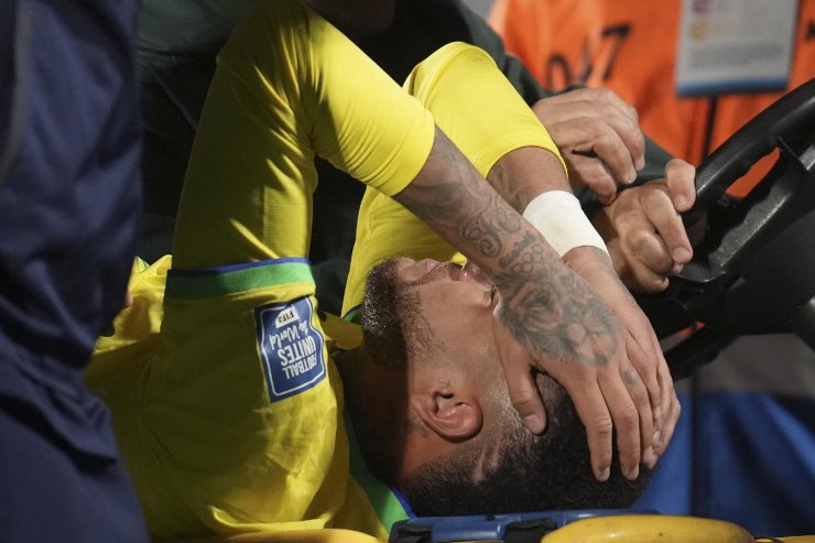 Neymar sempre più irriconoscibile in Arabia