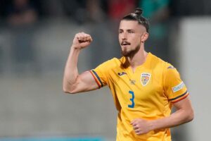 Radu Dragusin con la maglia della Nazionale