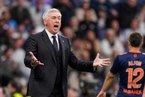 Carlo Ancelotti urla