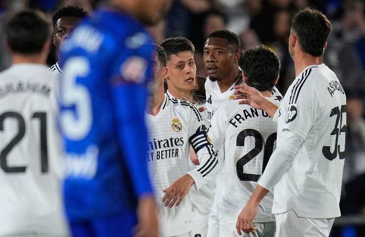 Giocatori del Real Madrid esultano
