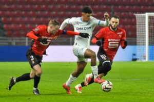 Luis Henrique in azione contro il Rennes
